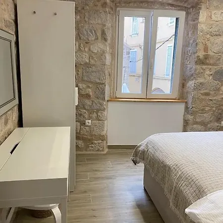 Apartament Cloe *